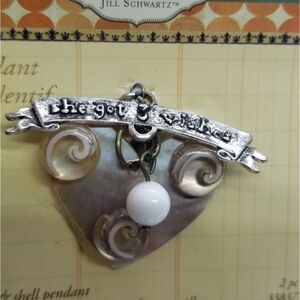 She got three wishes Mother of pearl shell‎ heart necklace pendant nwt